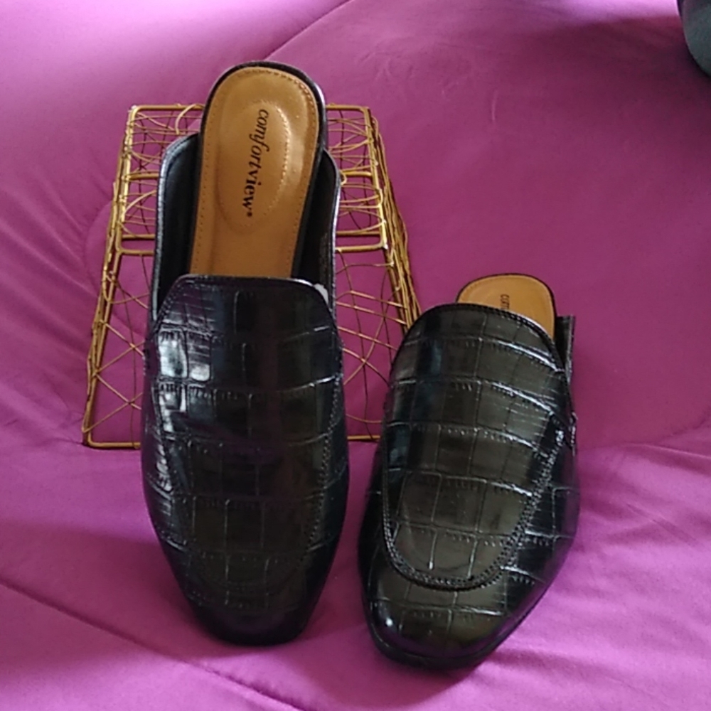 Shoe